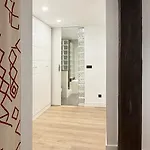 Amplitud, Diseno E Historia En El Casco Viejo Apartmán Bilbao