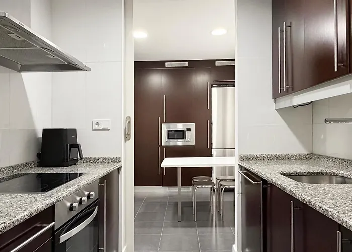 Amplitud, Diseño E Historia En El Casco Viejo * Bilbao