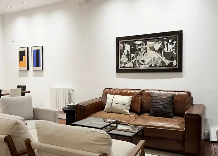 Apartamento Amplitud, Diseño E Historia En El Casco Viejo Bilbao