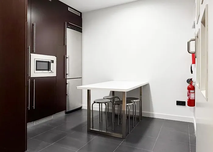 Appartement Amplitud, Diseno E Historia En El Casco Viejo