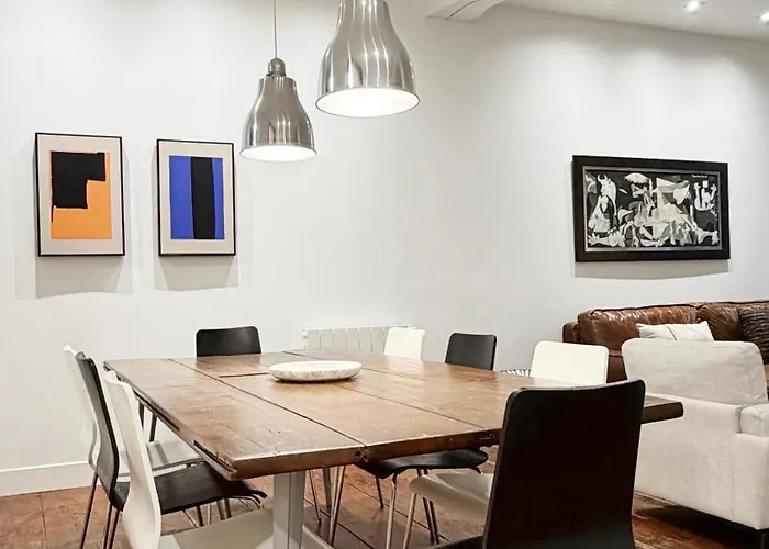 Amplitud, Diseno E Historia En El Casco Viejo * בילבאו