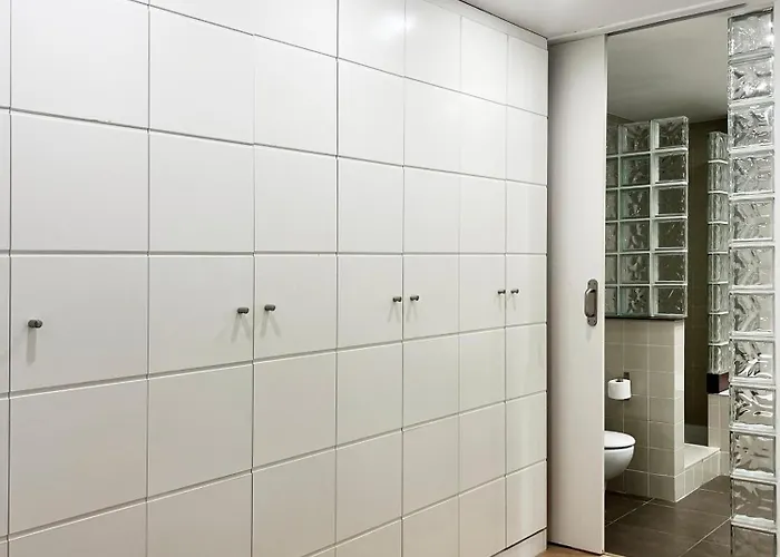 Amplitud, Diseno E Historia En El Casco Viejo * בילבאו