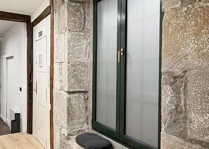 Amplitud, Diseno E Historia En El Casco Viejo *